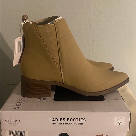 Booties - Picture 5 of 10